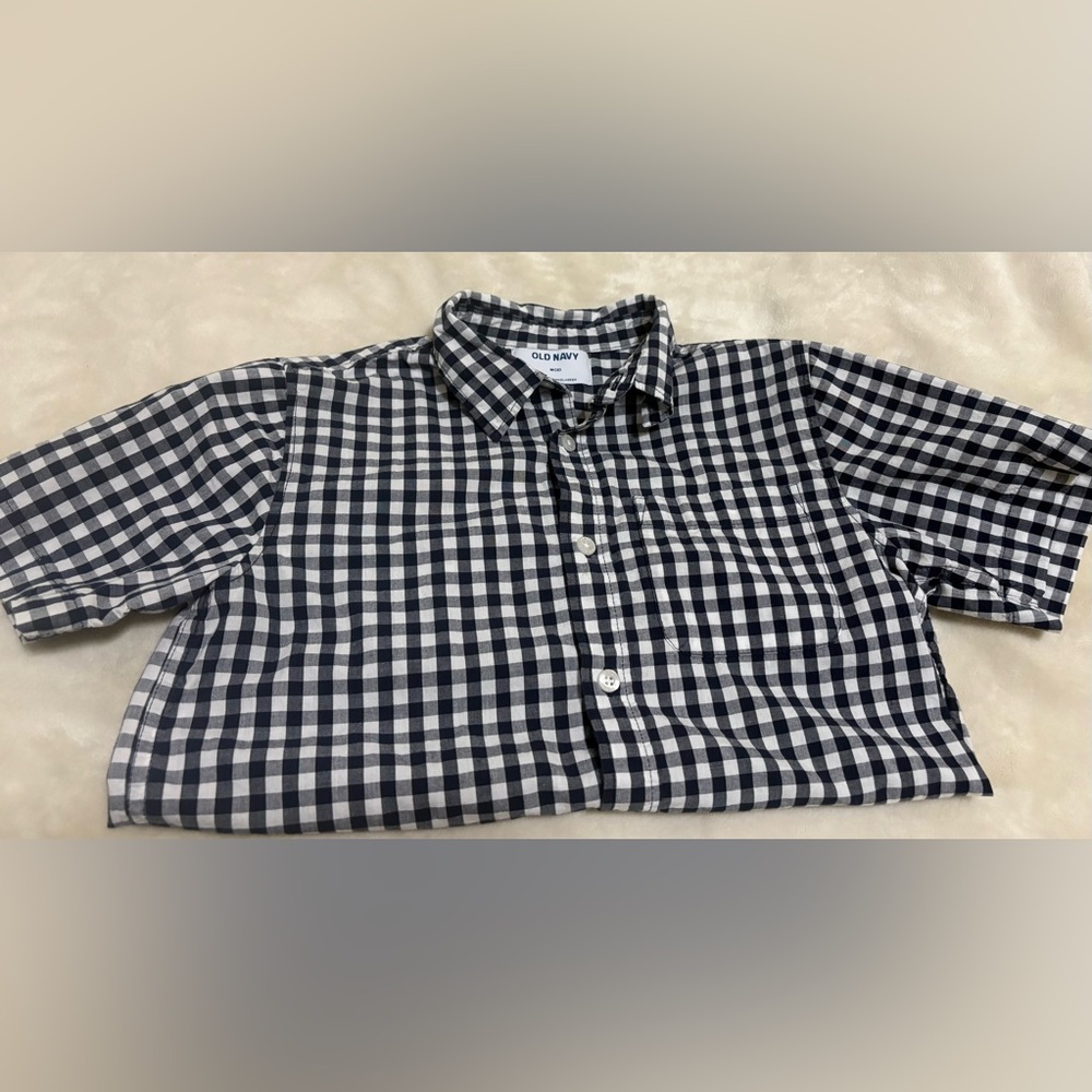 2 Old Navy Boys Button down shirts
